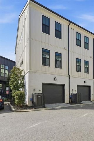 1242 Cushenberry Lane 10, Atlanta, GA 30318