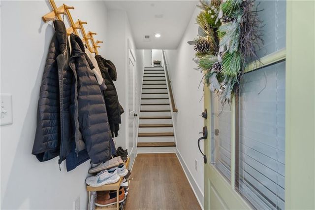 1242 Cushenberry Lane 10, Atlanta, GA 30318