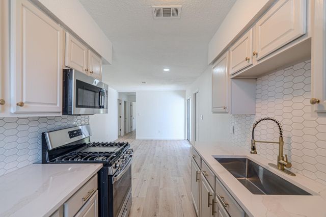 3538 Cork Drive, Houston, TX 77047