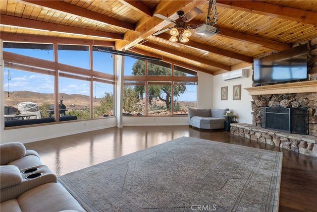 8734 Vientos, Leona Valley, CA 93551