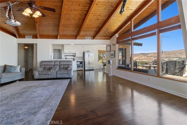 8734 Vientos, Leona Valley, CA 93551