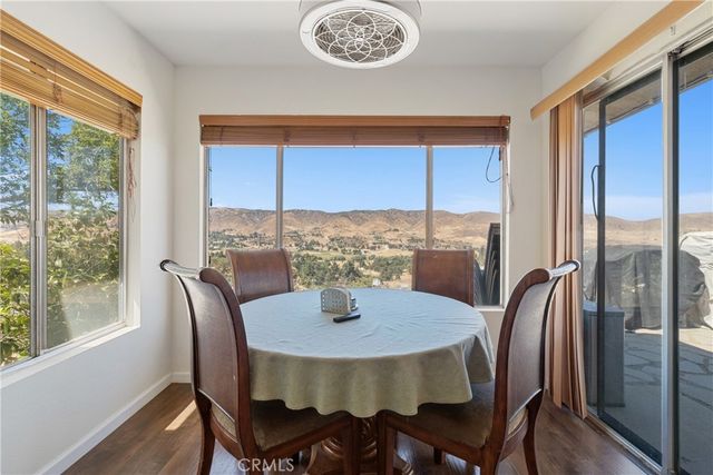 8734 Vientos, Leona Valley, CA 93551