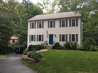 26 Kruger Rd, Hopkinton, MA 01748