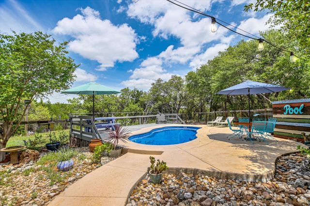 10 Caliche CT, Wimberley, TX 78676