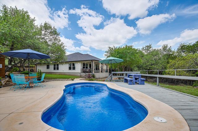 10 Caliche CT, Wimberley, TX 78676