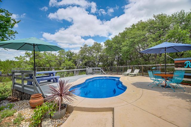 10 Caliche CT, Wimberley, TX 78676