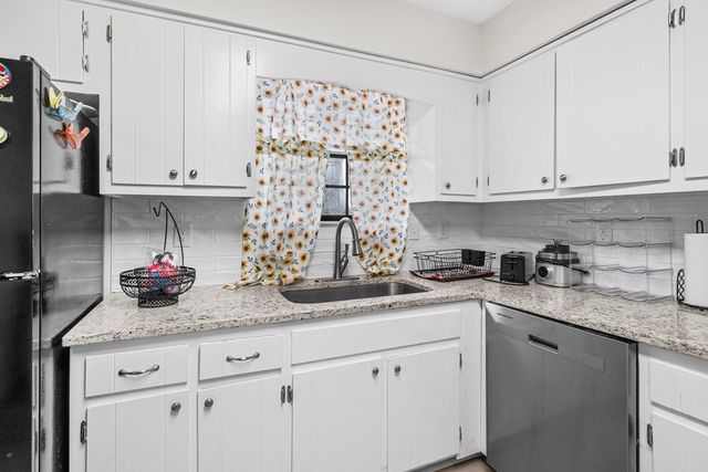 4113 Village Drive, Cohutta, GA 30710