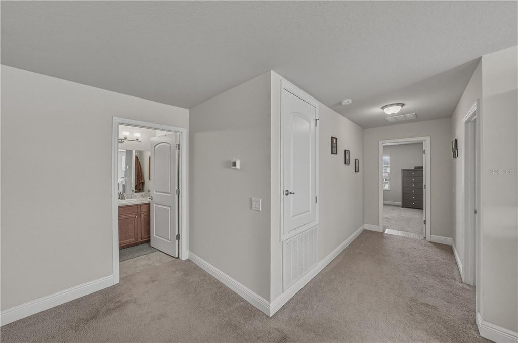 Image 37 of property listing at 4734 LATHLOA LOOP, Lakeland, FL 33811