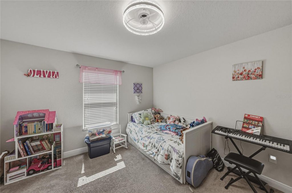 Image 41 of property listing at 4734 LATHLOA LOOP, Lakeland, FL 33811