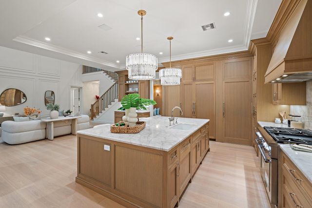 235 Forest Hill Boulevard, West Palm Beach, FL 33405