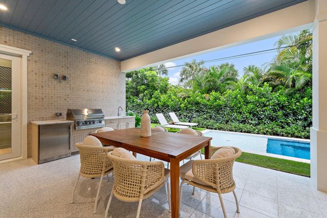 235 Forest Hill Boulevard, West Palm Beach, FL 33405