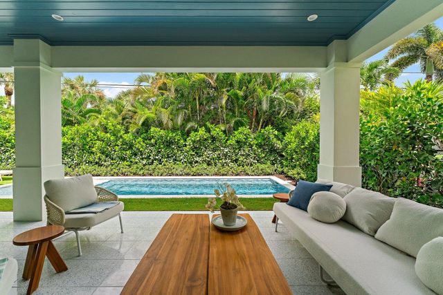 235 Forest Hill Boulevard, West Palm Beach, FL 33405