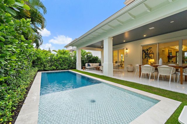 235 Forest Hill Boulevard, West Palm Beach, FL 33405