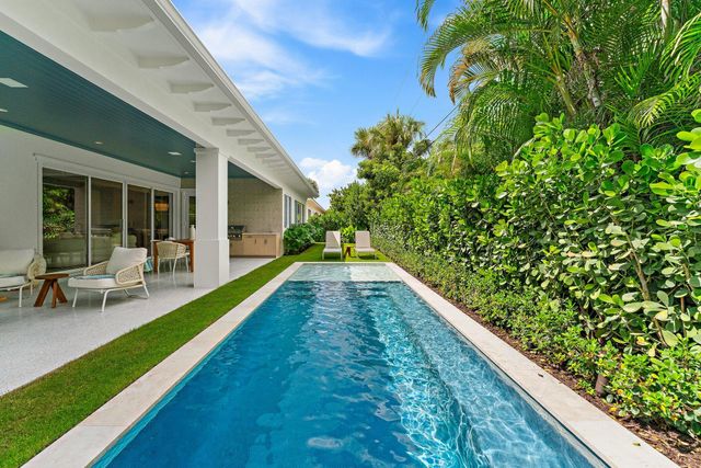 235 Forest Hill Boulevard, West Palm Beach, FL 33405
