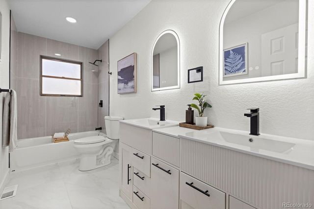 3090 S Hoyt Way, Lakewood, CO 80227