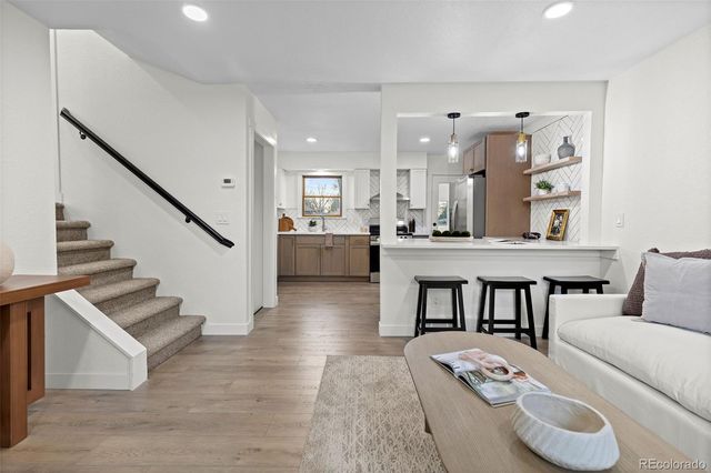 3090 S Hoyt Way, Lakewood, CO 80227