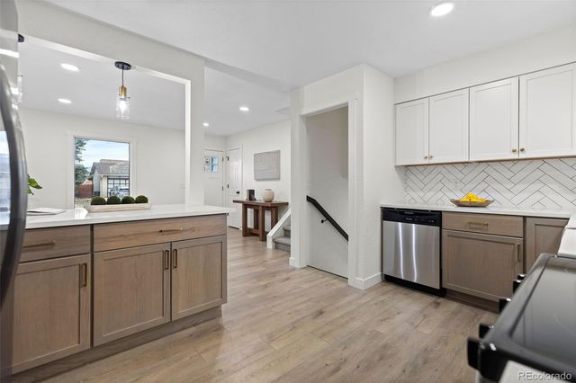 3090 S Hoyt Way, Lakewood, CO 80227