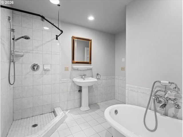 20112 Nw CEDAR ACRES Dr, Ridgefield, WA 98642