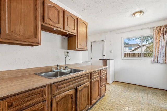 516 Palm Way, Needles, CA 92363