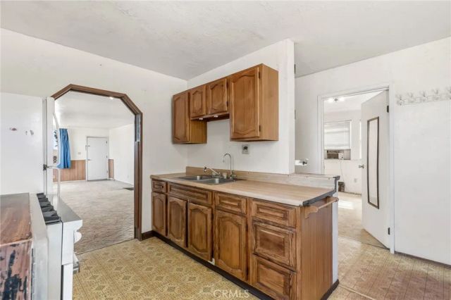 516 Palm Way, Needles, CA 92363