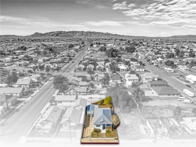 516 Palm Way, Needles, CA 92363