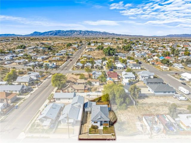 516 Palm Way, Needles, CA 92363