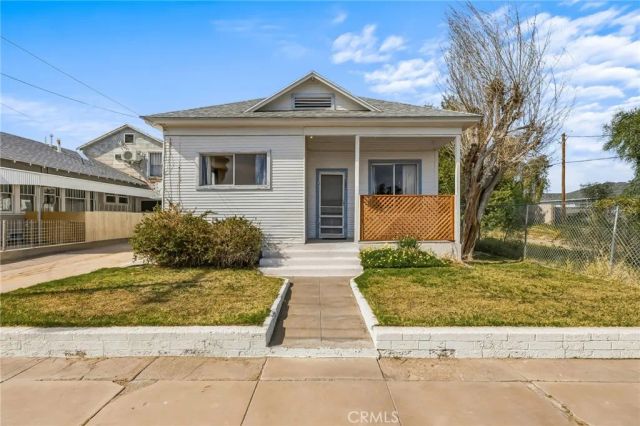 516 Palm Way, Needles, CA 92363