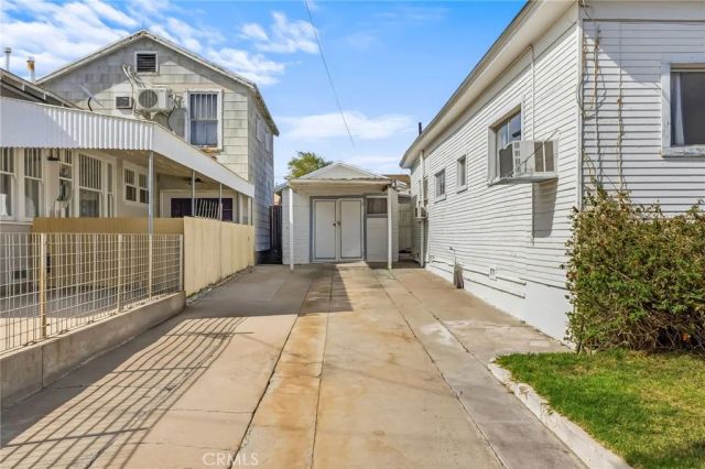 516 Palm Way, Needles, CA 92363