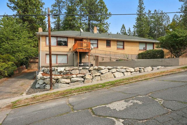 794 W Cliff Dr, Spokane, WA 99204