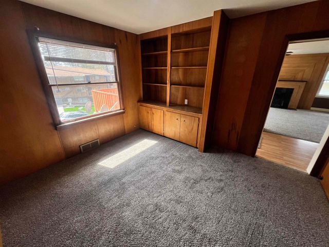 794 W Cliff Dr, Spokane, WA 99204