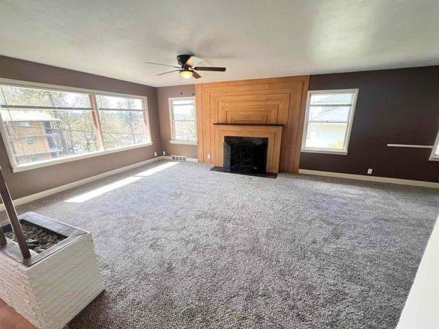 794 W Cliff Dr, Spokane, WA 99204