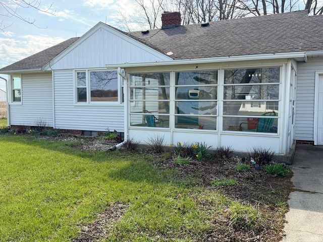 4513 S 700 W Road, Mentone, IN 46539