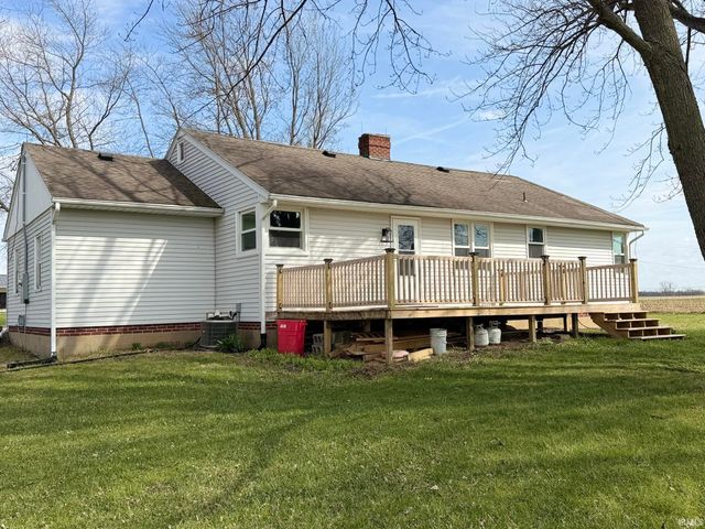 4513 S 700 W Road, Mentone, IN 46539