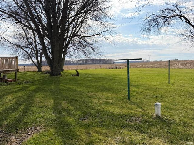 4513 S 700 W Road, Mentone, IN 46539