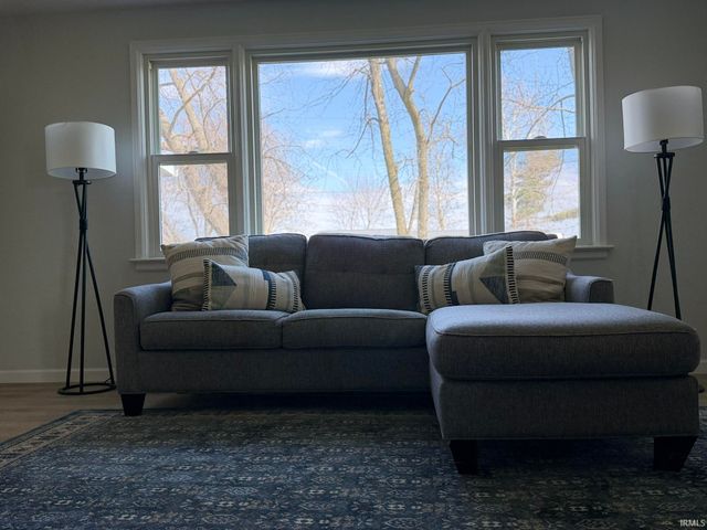 4513 S 700 W Road, Mentone, IN 46539