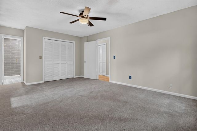 1070 Pine Street, Hanahan, SC 29410