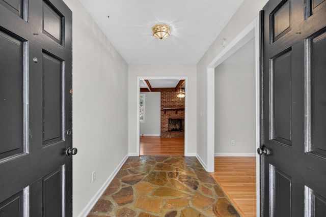 1070 Pine Street, Hanahan, SC 29410