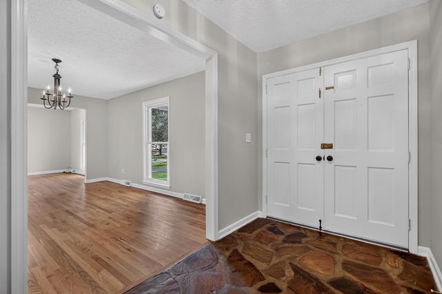 1070 Pine Street, Hanahan, SC 29410