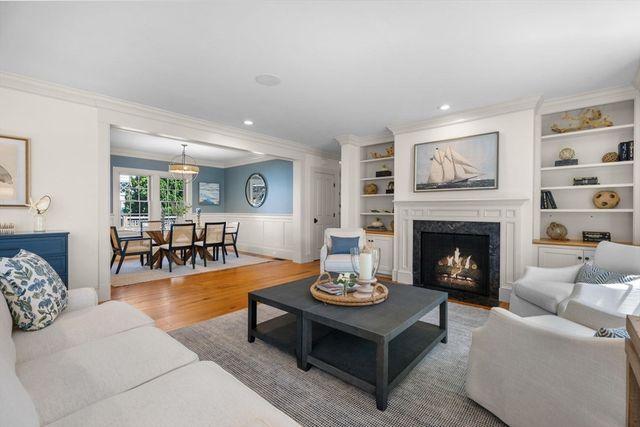 70 School Street, Manchester, MA 01944