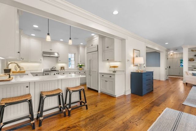 70 School Street, Manchester, MA 01944