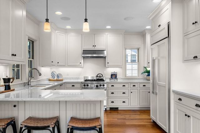 70 School Street, Manchester, MA 01944