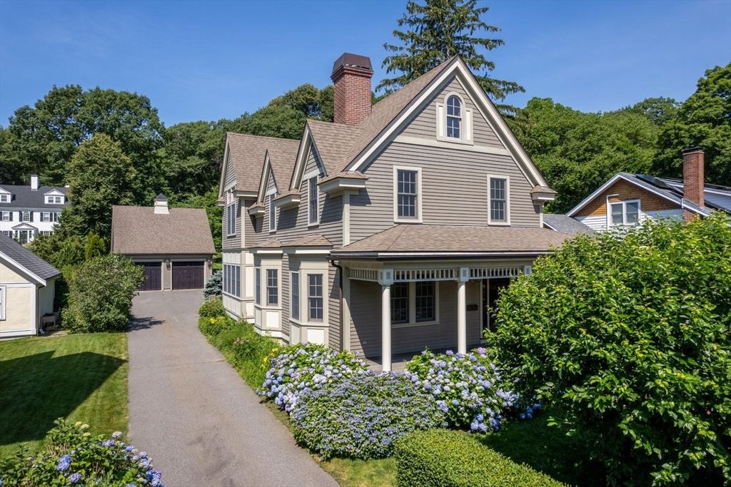70 School Street, Manchester, MA 01944