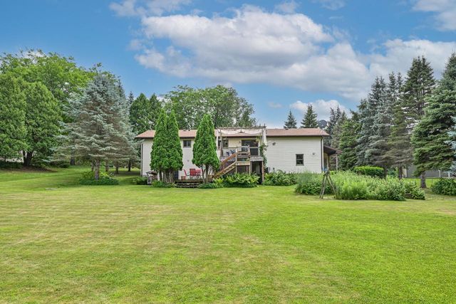 4751 E Oakview DRIVE, Milton, WI 53563