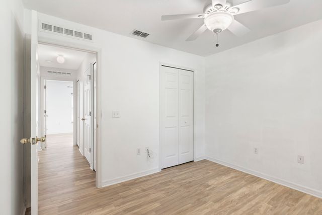 2575 SW 12th Sq Square SW, Vero Beach, FL 32968