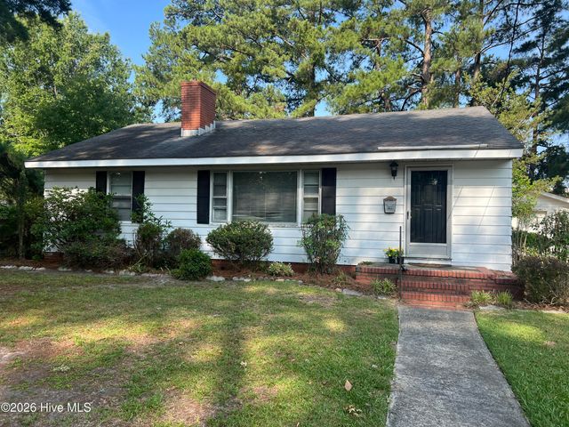 1607 E Berkley Road, Greenville, NC 27858