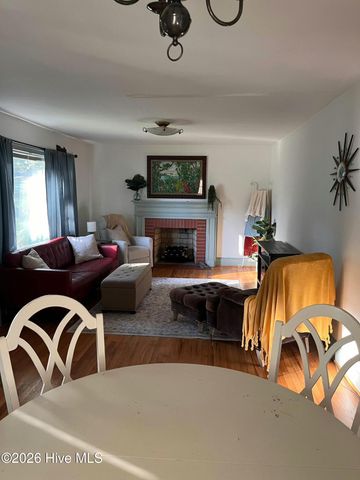 1607 E Berkley Road, Greenville, NC 27858
