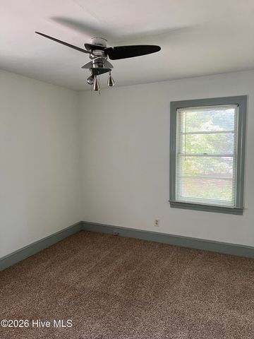 1607 E Berkley Road, Greenville, NC 27858