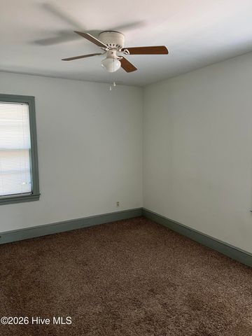 1607 E Berkley Road, Greenville, NC 27858