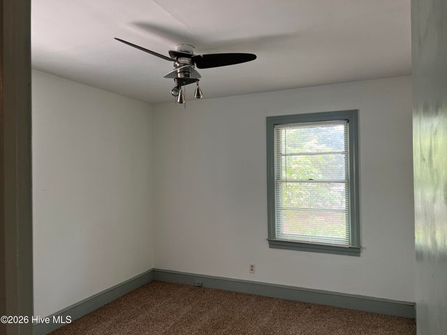 1607 E Berkley Road, Greenville, NC 27858