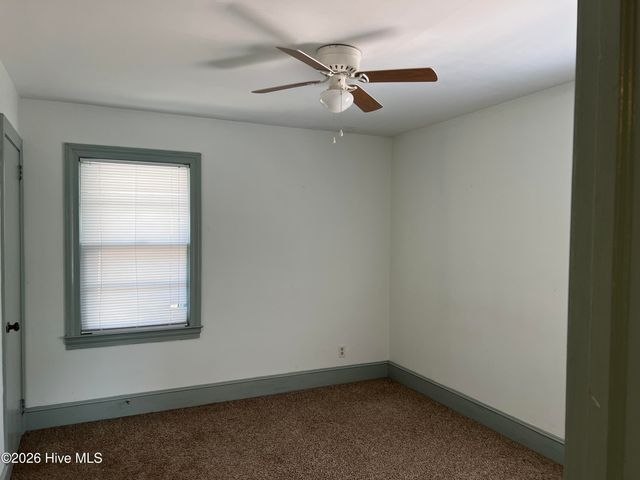 1607 E Berkley Road, Greenville, NC 27858